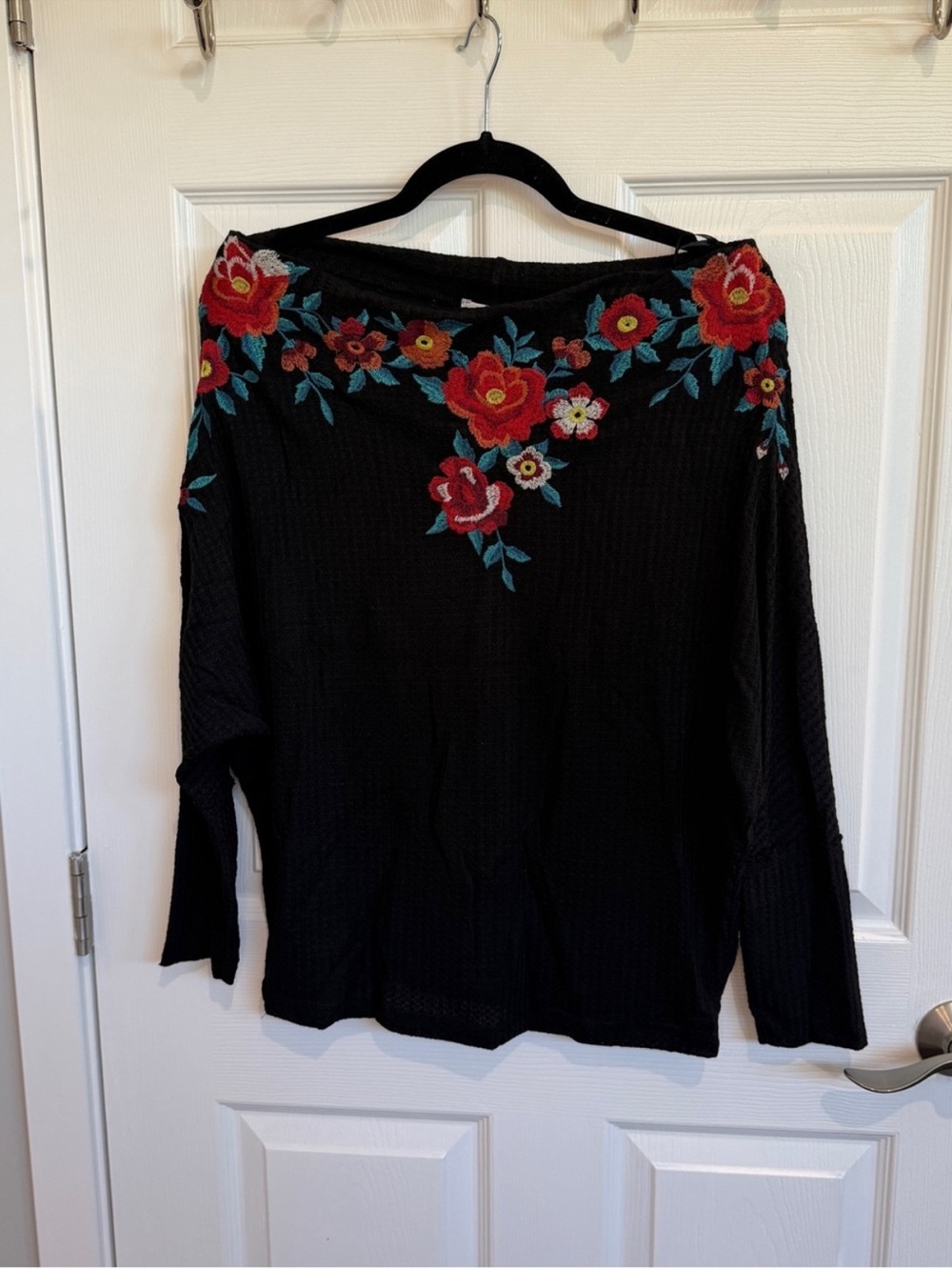 Umgee Black Off-the-Shoulder Sweater with Red Floral Embroidery - Picture 2 of 5